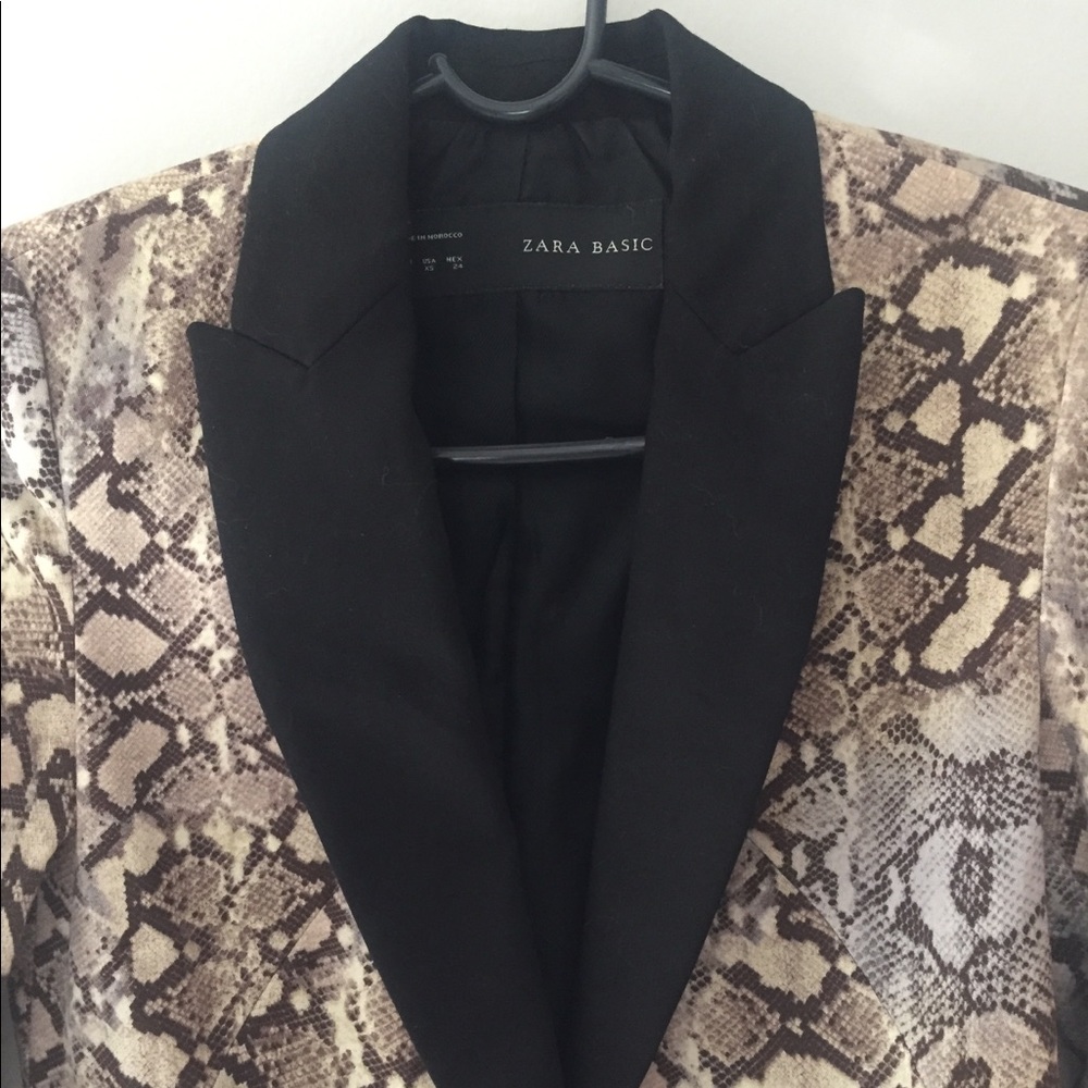 Zara Basic Snakeskin Blazer - image 2